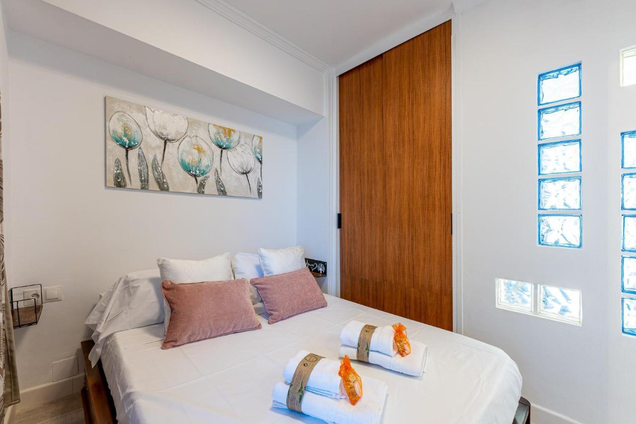 797 Holiday Rentals- Apartamento En Aloha Playa Frente Al Mar Benalmádena Kültér fotó